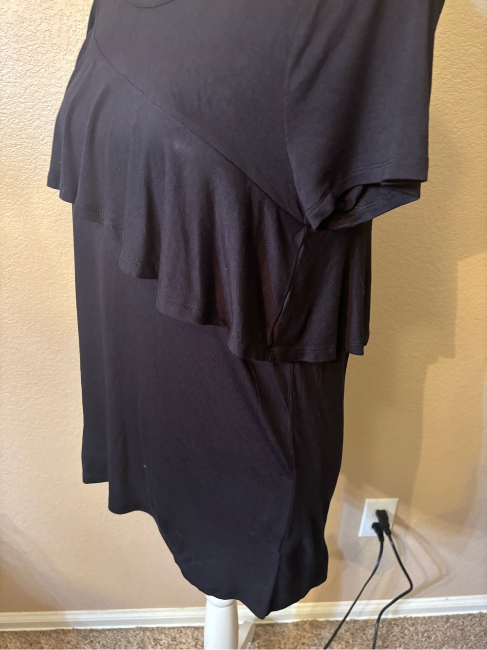 a.n.a Top Small Black Short-Sleeve Ruffle Tee Flowy Rayon Spandex Stretch Soft - Picture 9 of 14